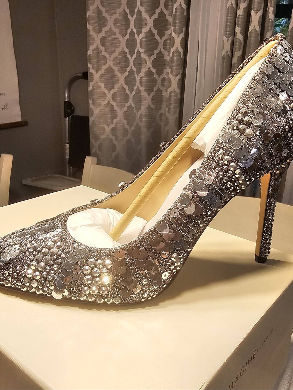 NWT Imagine Vince Camuto Greyson Pewter Mosaic Crystal Pumps 7.5 - Picture 3 of 10